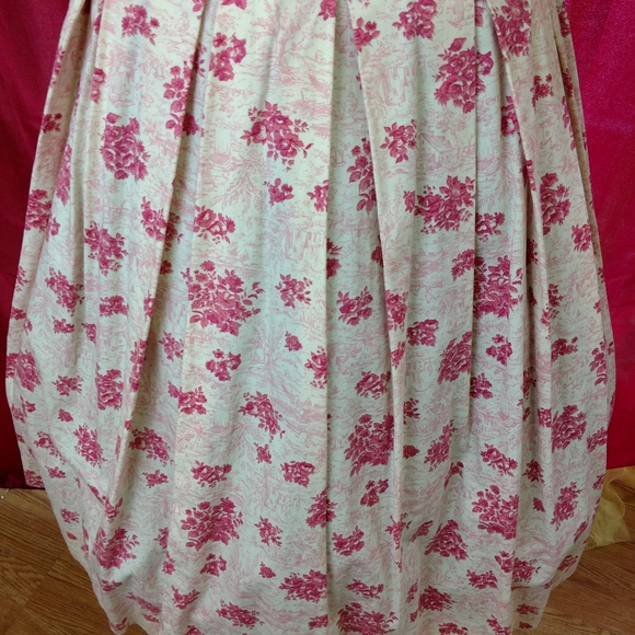 Beautiful 1940's-50's novelty print dress - Picture 2 of 8